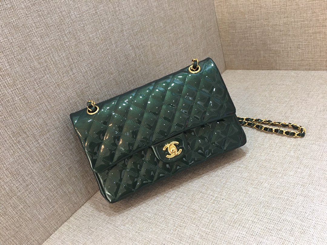 Medium Classic Flap Patent Leather Bag AO1112 Green/Gold